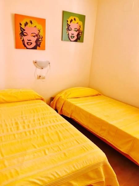 Apartamentos Deluxe Pompeya 2 Peniscola Luaran gambar